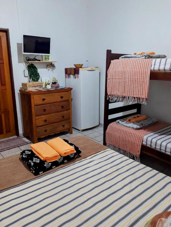 Suite Pe Na Areia- Espaco Independente Na Praia Do Curral Com Localizacao Privilegiada - Simplicidade E Comodidade Com O Por Do Sol Mais Lindo De Ilhabela - Melhor Custo Beneficio Para Ate 4 Pessoas , Na Av Jose Pacheco Do Nascimento Nº 7682 Ngoại thất bức ảnh