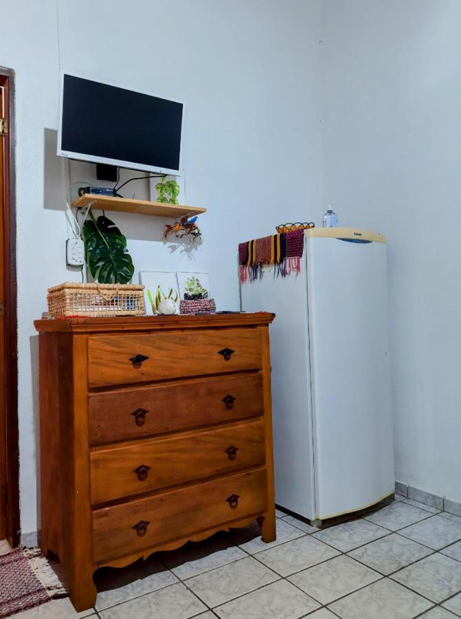 Suite Pe Na Areia- Espaco Independente Na Praia Do Curral Com Localizacao Privilegiada - Simplicidade E Comodidade Com O Por Do Sol Mais Lindo De Ilhabela - Melhor Custo Beneficio Para Ate 4 Pessoas , Na Av Jose Pacheco Do Nascimento Nº 7682 Ngoại thất bức ảnh