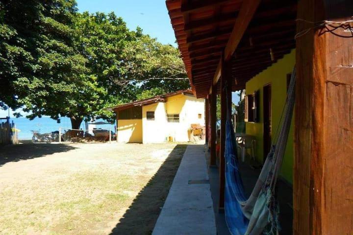 Suite Pe Na Areia- Espaco Independente Na Praia Do Curral Com Localizacao Privilegiada - Simplicidade E Comodidade Com O Por Do Sol Mais Lindo De Ilhabela - Melhor Custo Beneficio Para Ate 4 Pessoas , Na Av Jose Pacheco Do Nascimento Nº 7682 Ngoại thất bức ảnh